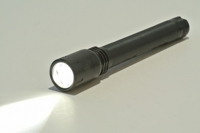 EXPLORER　E75　Cree-XP-G(R5)LED　高性能LED懐中電灯