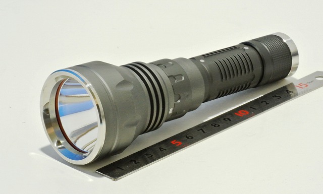 EXPLORER　E81　Cree-XML-T6　LED　高性能LED懐中電灯