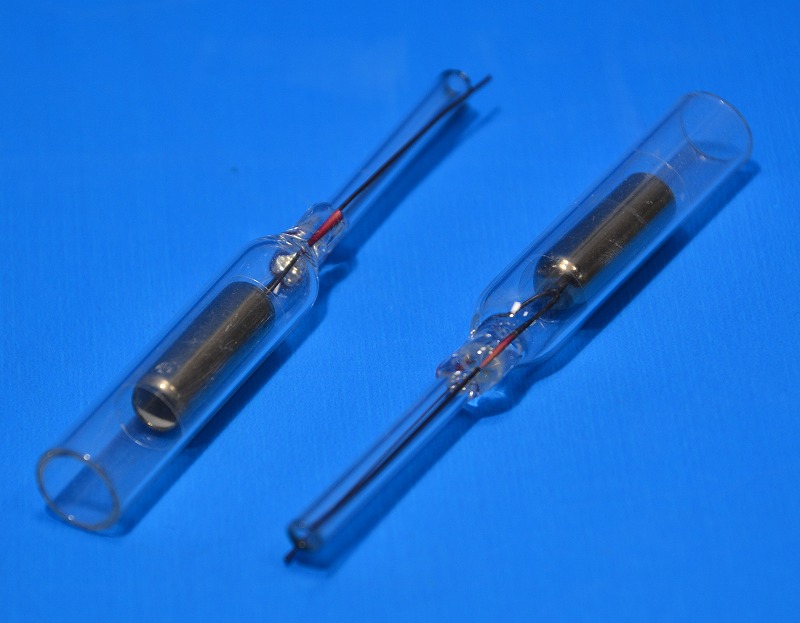 電極　EBE12DLT　12mm　(Electrodes）ジュメット線　ネオン電極（NEON用電極）・703