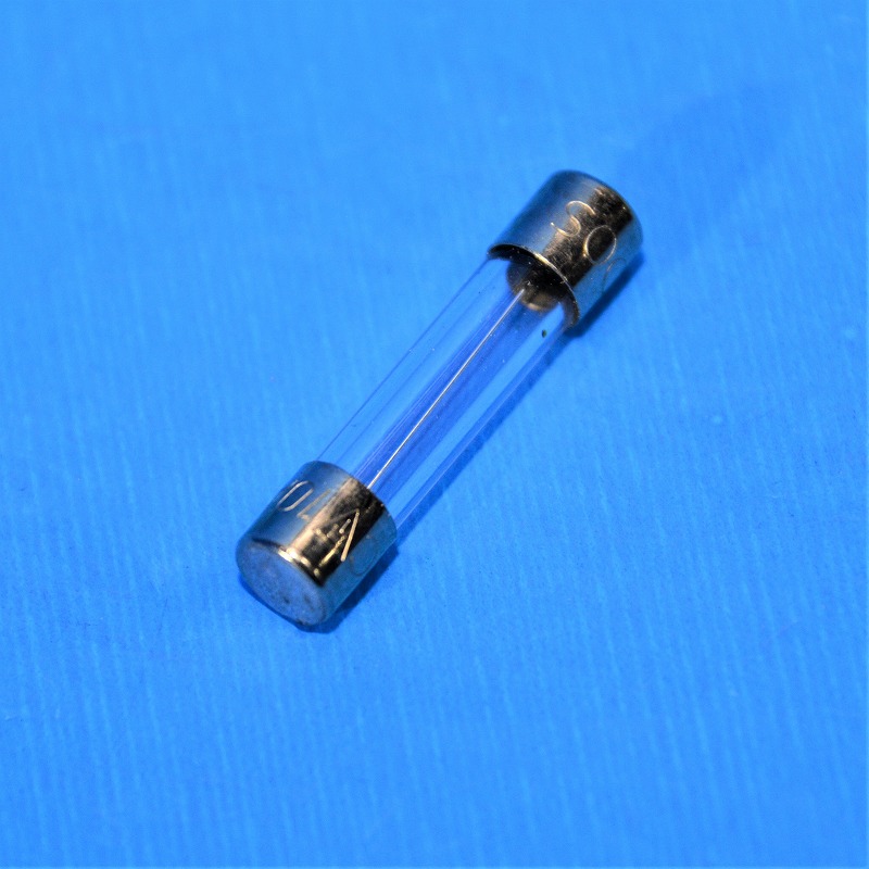 SOC　10A　125V　（φ6.4×30mm）ガラス管ヒューズ