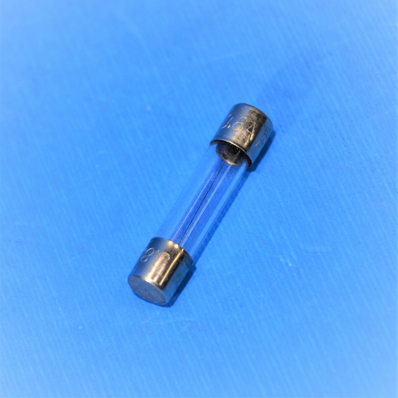 SOC　0.8A　125V　（φ6.4×30mm）ガラス管ヒューズ