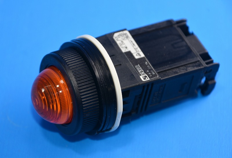 富士電機　DR30D0L-M4A　φ30丸フレーム表示灯（白熱照光）　