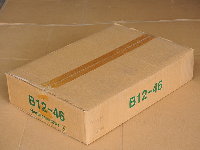 ・日東工業　B12-46　ライトベージュ　盤用キャビネット・露出形・木製基板付　フカサ120mm　※在庫処分