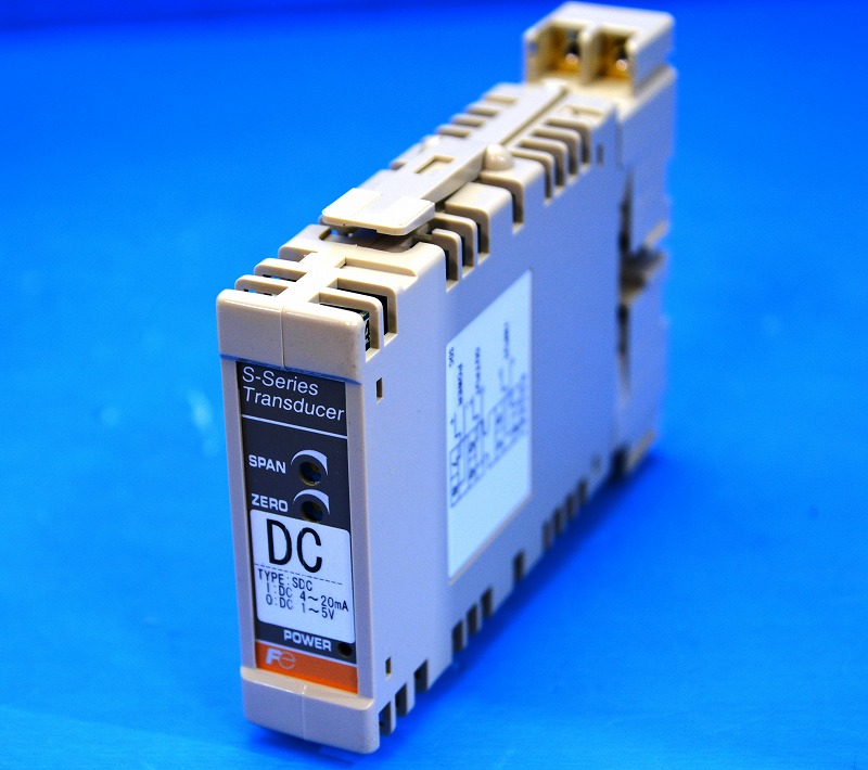 富士電機　SDC-16A02　アイソレーター