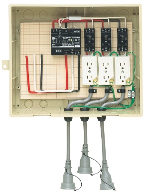 未来工業（MIRAI)　14-33CBL　ELB組込品　（ベージュ色）　屋外電力用仮設ボックス　（漏電しゃ断器・分岐ブレーカー・コンセント内蔵）
