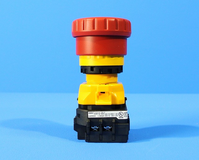 IDEC (アイデック)　Φ22 XWシリーズ 非常停止用押ボタンスイッチ (ねじ端子形)　XW1E-BV402MFR