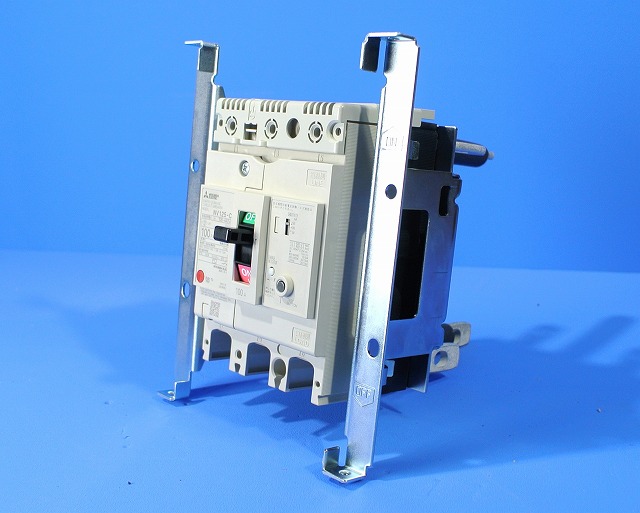 三菱電機　漏電遮断器 高調波・サージ対応形　NV125-CV 3P 100A 100-440V 1.2.500MA　FP