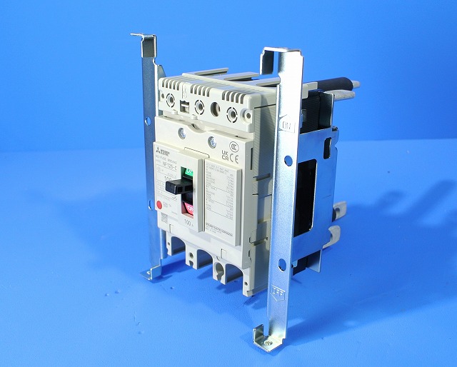 三菱電機　ノーヒューズ遮断器　NF125-CV 3P 100A FP
