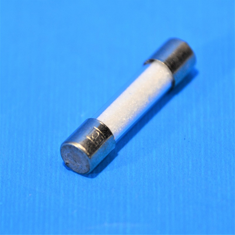 管ヒューズ(消弧剤入) 10A　（φ6.4-30mm）