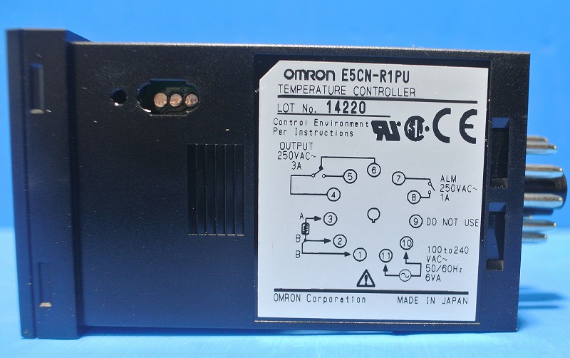 最大90％オフ！ OMRON オムロン サーマック温度調節器 E5CB-R1PD AC DC24