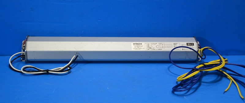 日立(HITACHI)　A161WNF100/242P　20W1灯用安定器　100-242V　50/60Hz共用　電子安定器収納防水ケース