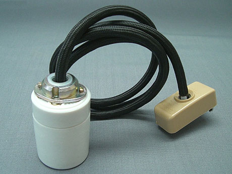 E26磁器ソケットセット　コードM　PEUN-E2610-B　1灯用ペンダント器具　コード：黒