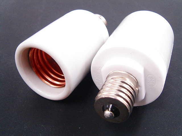 Shinko　LED電球専用変換アダプタ　E17(器具)～E26(電球)