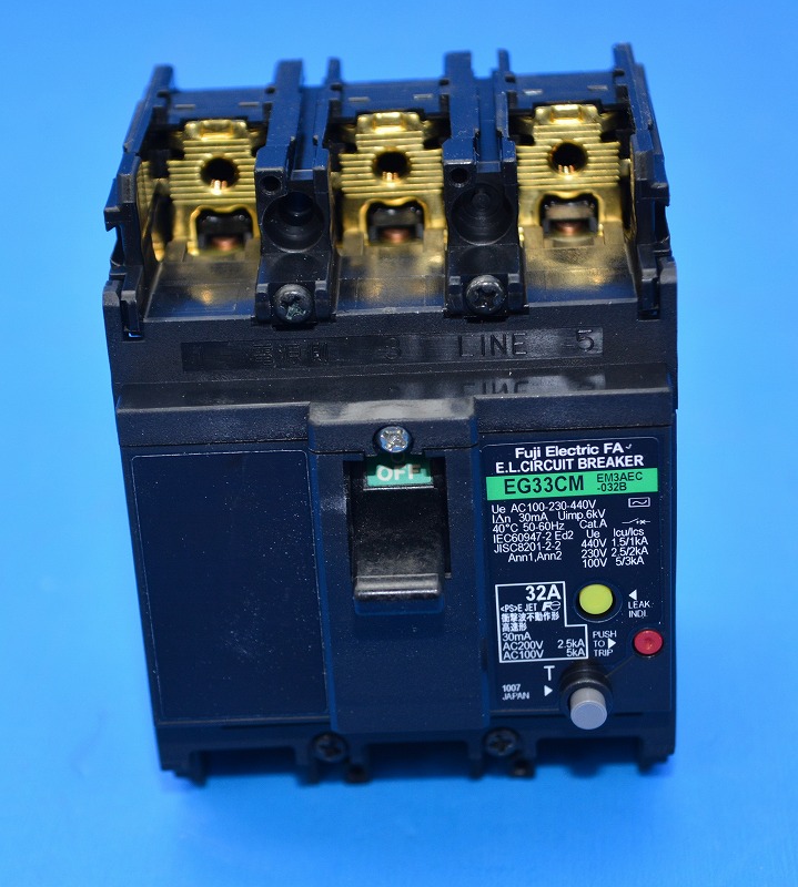 富士電機　EG33CM　3P3E　32A　30mA　（EM3AEC-032）漏電ブレーカ　（14）