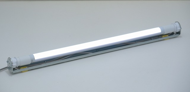 20WLED蛍光ランプ＆サッシホルダー付　昼光色(6000K)　AC100/200V　両側給電タイプ（船井電機製）
