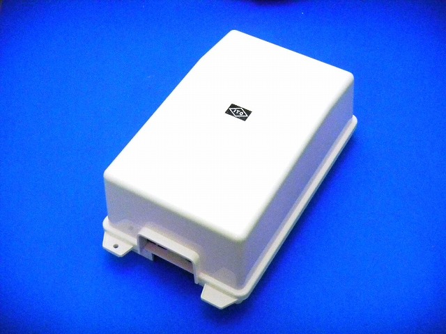 伊藤電器製作所　PK-3WESC　アイボリー　仮設用漏電遮断器付コンセントボックス