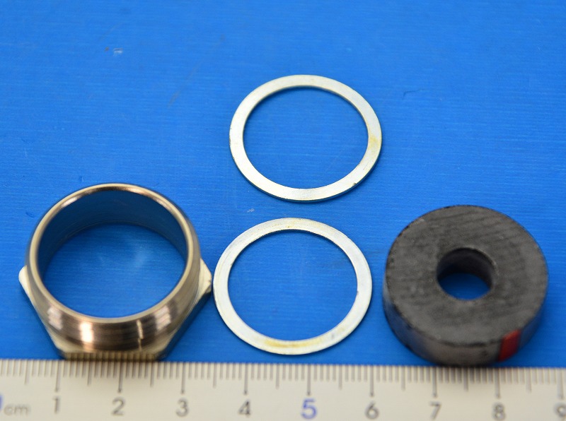 HARTING　09000005016　コネクタ　Metal Multiple Cable Seal Pg 21
