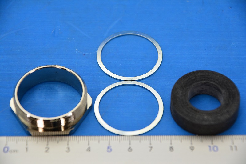 HARTING　09000005017　コネクタ　Metal Multiple Cable Seal Pg 29