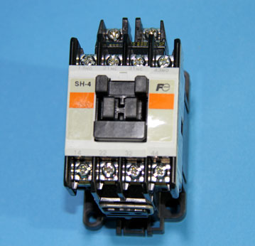 富士電機　SH-4　AC200V　4a　コンタクタ形補助継電器　在庫処分・訳アリ