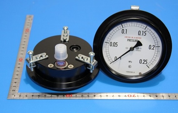 通販 | 長野計器 圧力計 BE15-133 DV3/8 100×0.25Mpa | アドウイクス株式会社