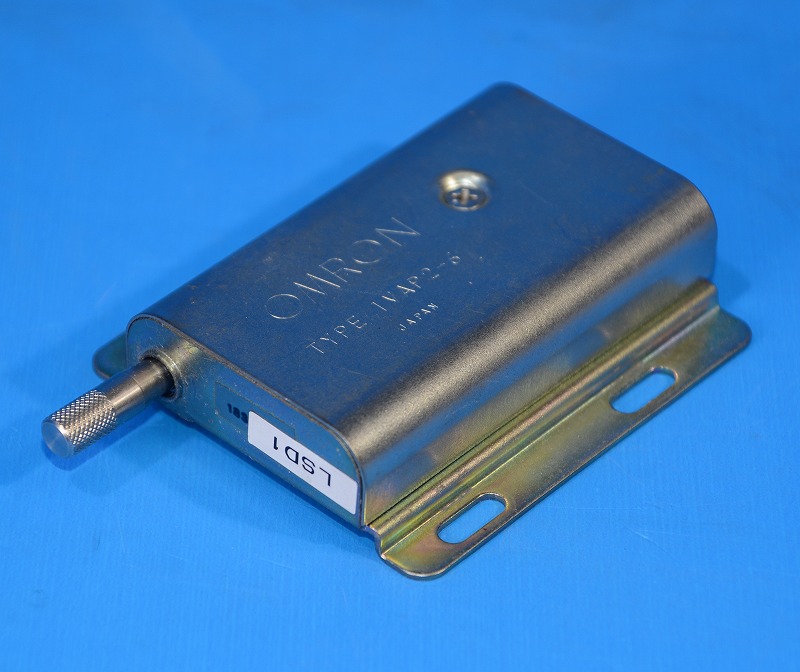 通販 | オムロン（OMRON） 1VAP2-6 ドアスイッチ 1a (単極単投形) | アドウイクス株式会社