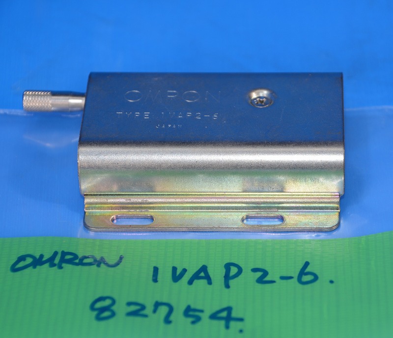 オムロン（OMRON） 1VAP2-6 ドアスイッチ 1a (単極単投形)の激安通販 | 41 オムロン（在庫処分品） | サービス品 ...